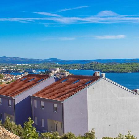 Apartment Sea View Шибеник Экстерьер фото