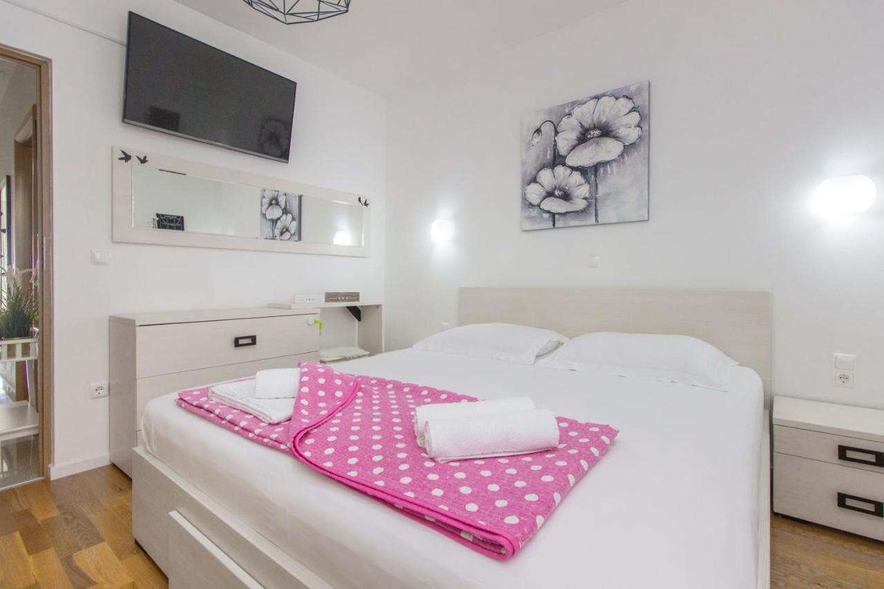 Apartment Sea View Шибеник Экстерьер фото